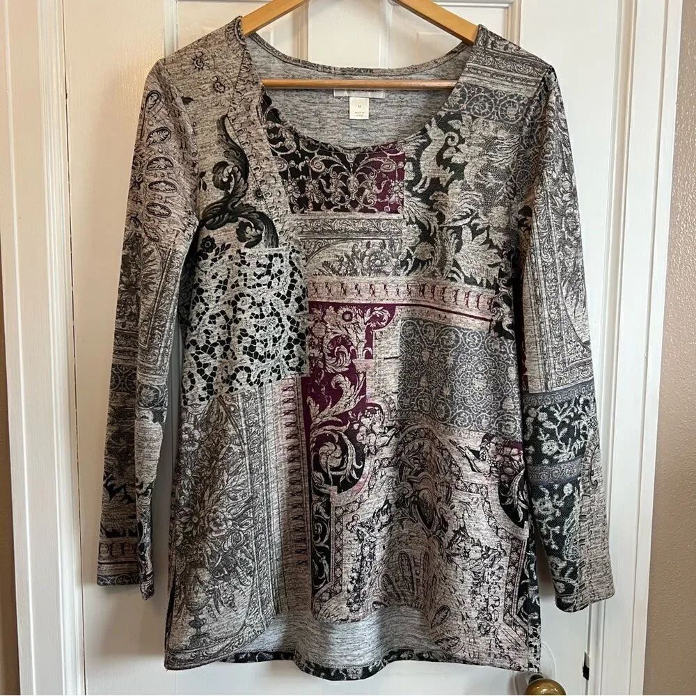 Christopher & Banks Gray Black Graphic Blouse
